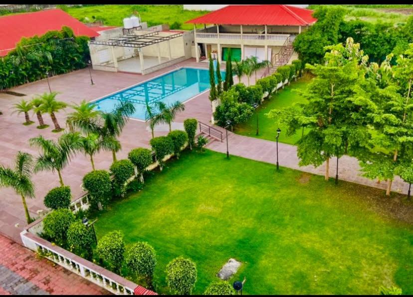 Jaidev Farms And Resort Chhindwāra Exteriör bild