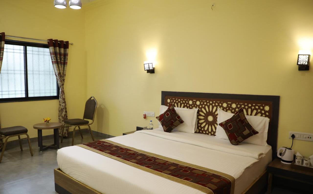 Jaidev Farms And Resort Chhindwāra Exteriör bild