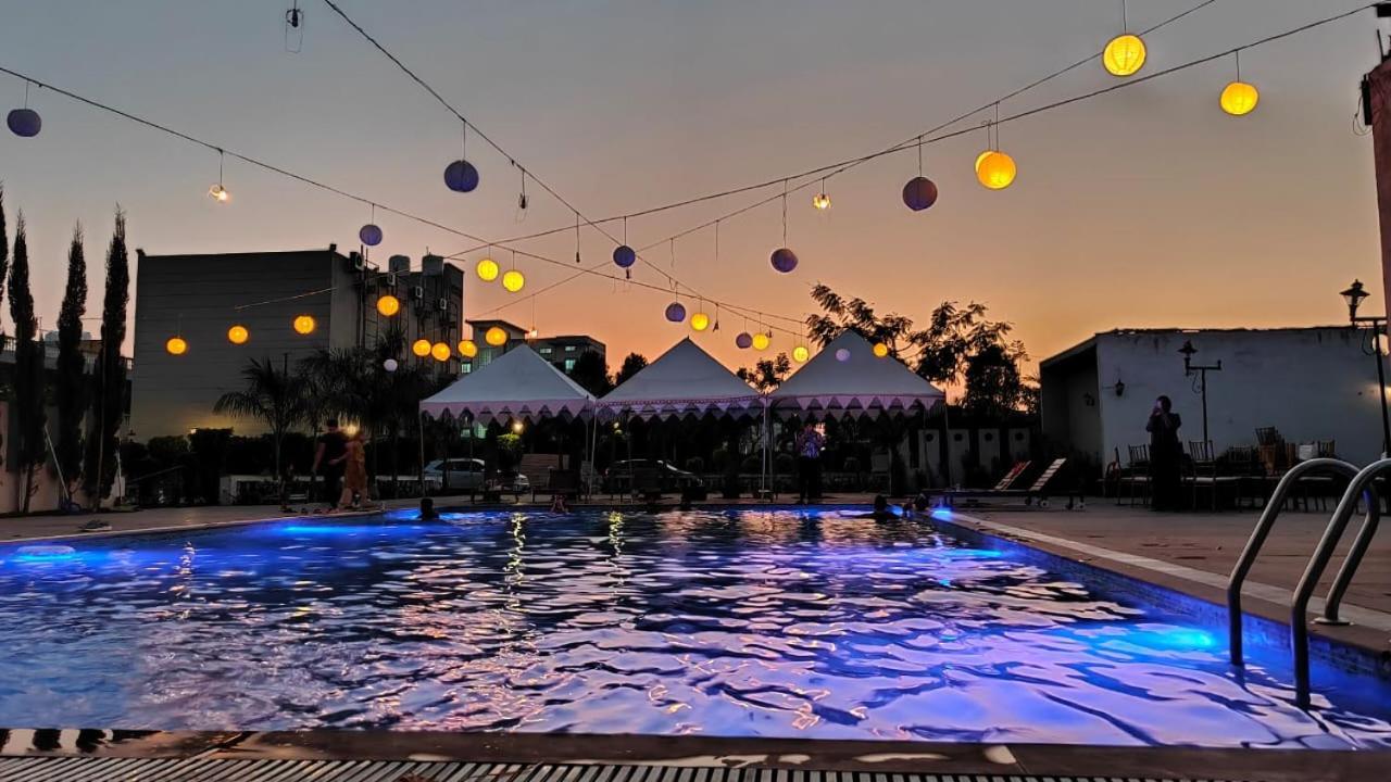 Jaidev Farms And Resort Chhindwāra Exteriör bild
