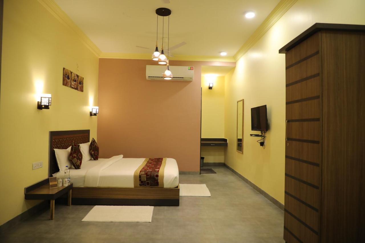 Jaidev Farms And Resort Chhindwāra Exteriör bild
