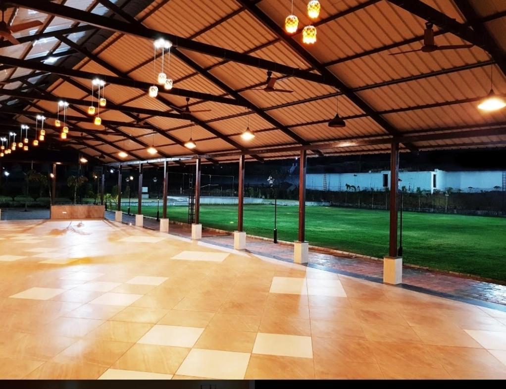 Jaidev Farms And Resort Chhindwāra Exteriör bild