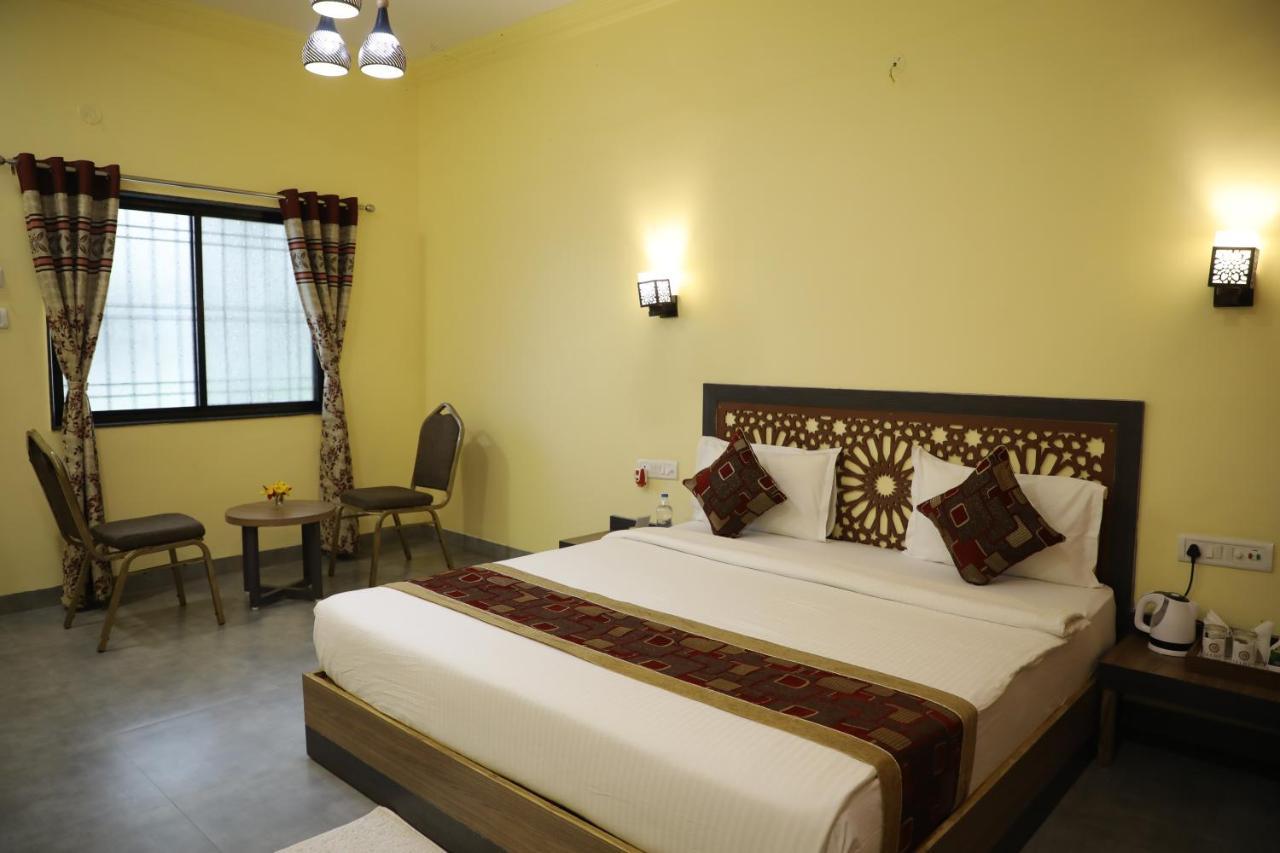Jaidev Farms And Resort Chhindwāra Exteriör bild